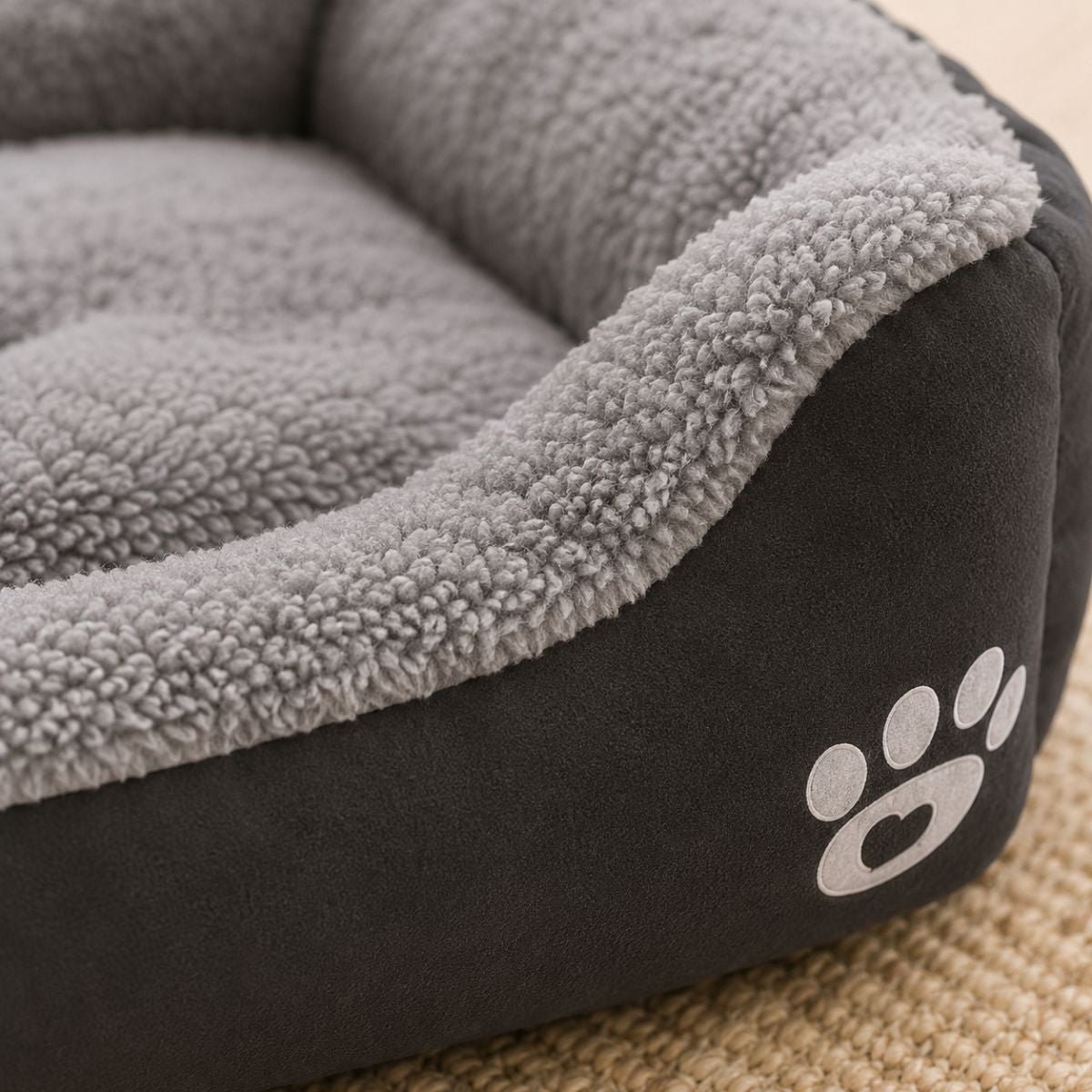 Panier pour Chat Bicolore à Rebords | Coussin Nid Toutes Saisons — Le Divan